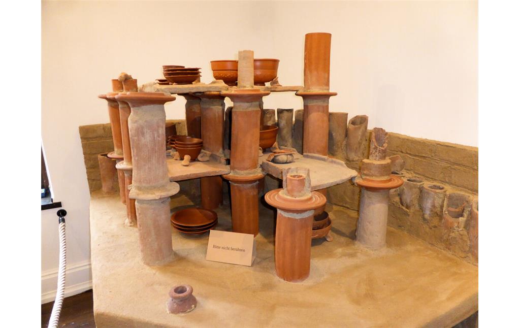 Nachbildung eines römischen Töpferofens im Heimatmuseum der Stadt Sinzig (2024)