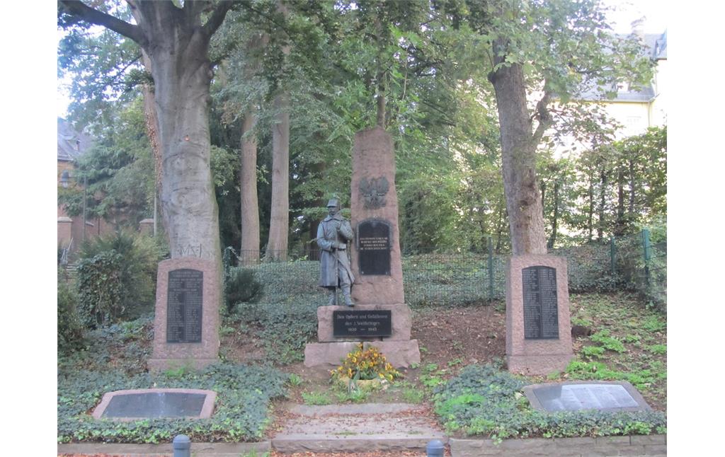 Denkmal für die Opfer und Gefallenen des Zweiten Weltkrieges in Alfter (2014)
