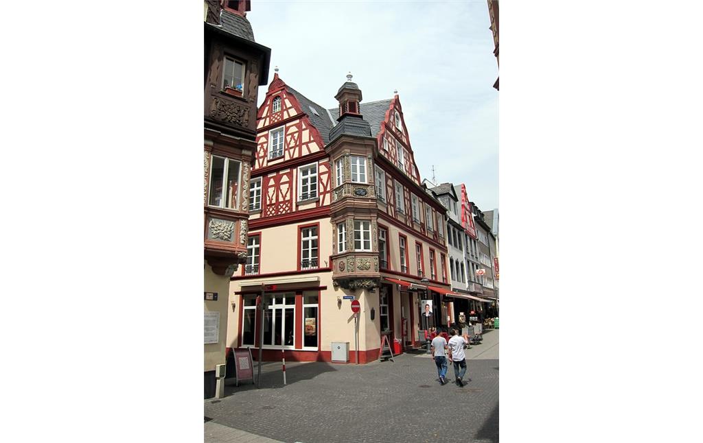 Gebäude Marktstraße 1 der Denkmalzone "Barocke Häuser Vier Türme" in der Koblenzer Altstadt (2014)