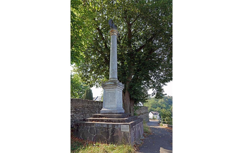 Kriegerdenkmal in Villmar, Villmarer Lahn-Marmor-Weg; Rundweg 1 (2019)