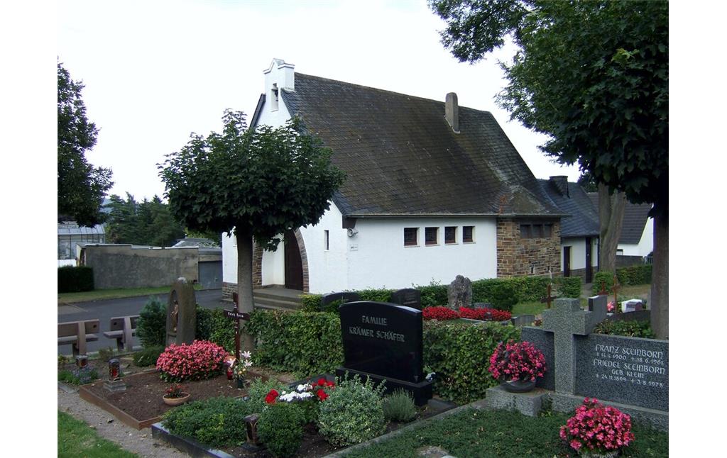 Friedhofskapelle auf dem Kommunalfriedhof in Sinzig (2013)
