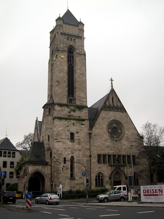 Die evangelische Christuskirche am Friedrich-Ebert-Ring in Koblenz aus Richtung Nordosten gesehen (2014)