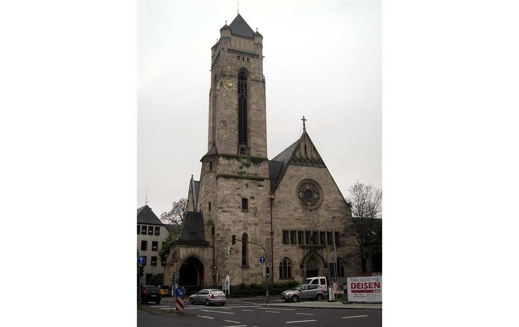 Die evangelische Christuskirche am Friedrich-Ebert-Ring in Koblenz aus Richtung Nordosten gesehen (2014)