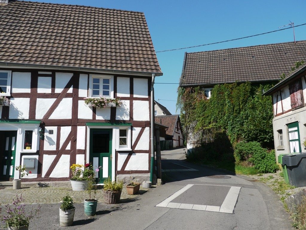 Liebevoll gepflegte Fachwerkhäuser in Diezenkausen (2013)