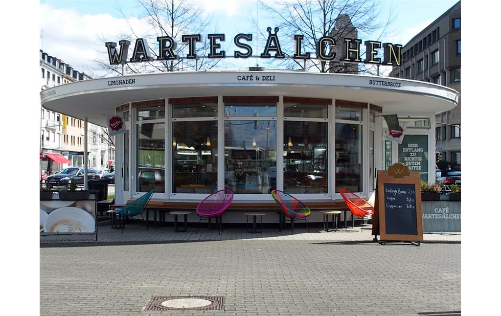 Pavillon "Wartesälchen" in Koblenz (2016)