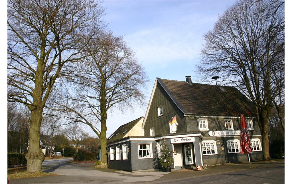 Die Gastwirtschaft "Zur Grüne" wurde an der Kreuzung zweier Chausseen errichtet  (2008)