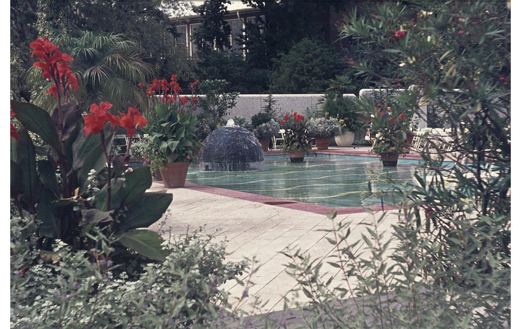 Mittelmeergartenhof 1957