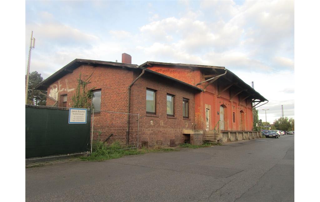 Güterschuppen des alten Bahnhofes Roisdorf (2014)