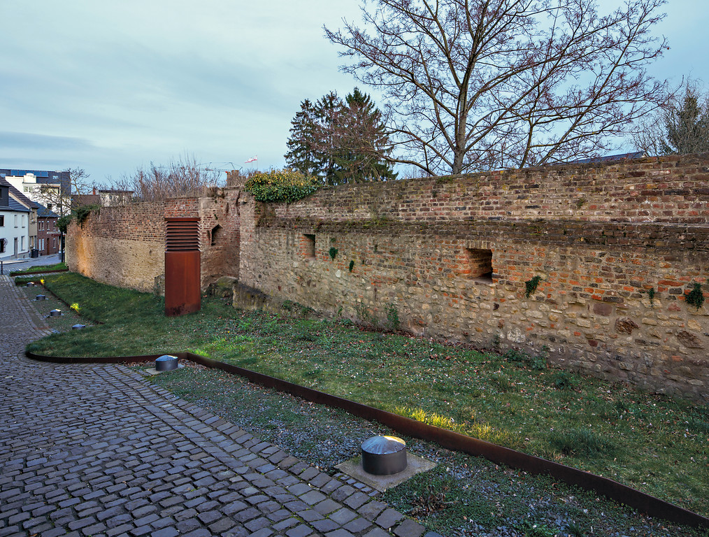 Zülpich, mittelalterliche Stadtmauer (2014)
