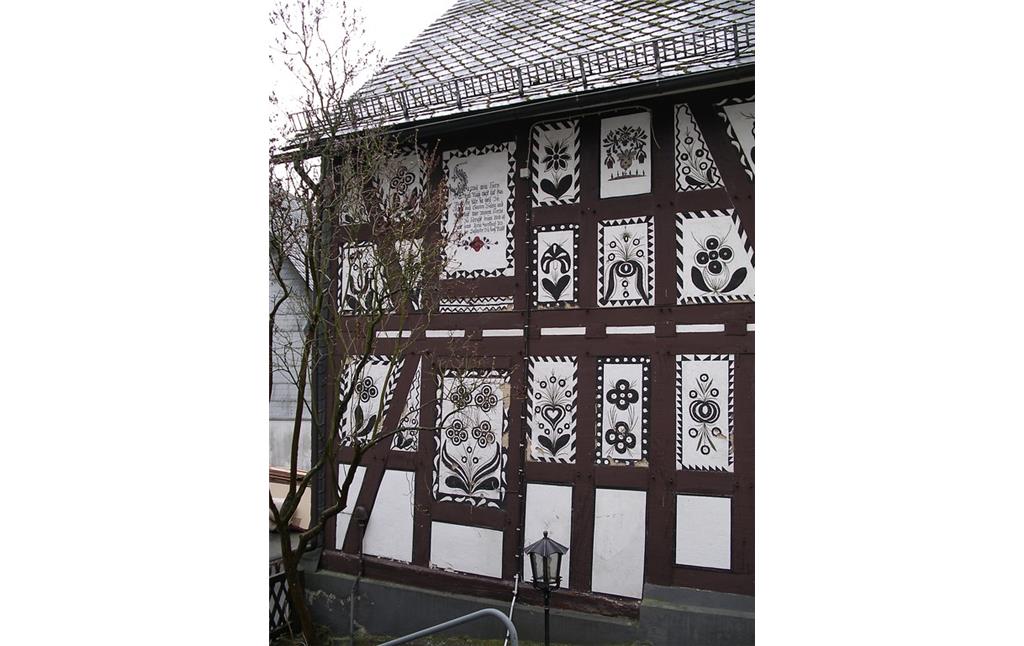 Reich verziertes Fachwerkhaus Hof Jödt in Oberhörlen (2005).