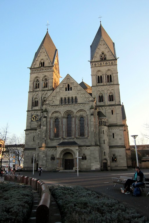 Herz-Jesu-Kirche in Koblenz, Ansicht von Norden (2014)