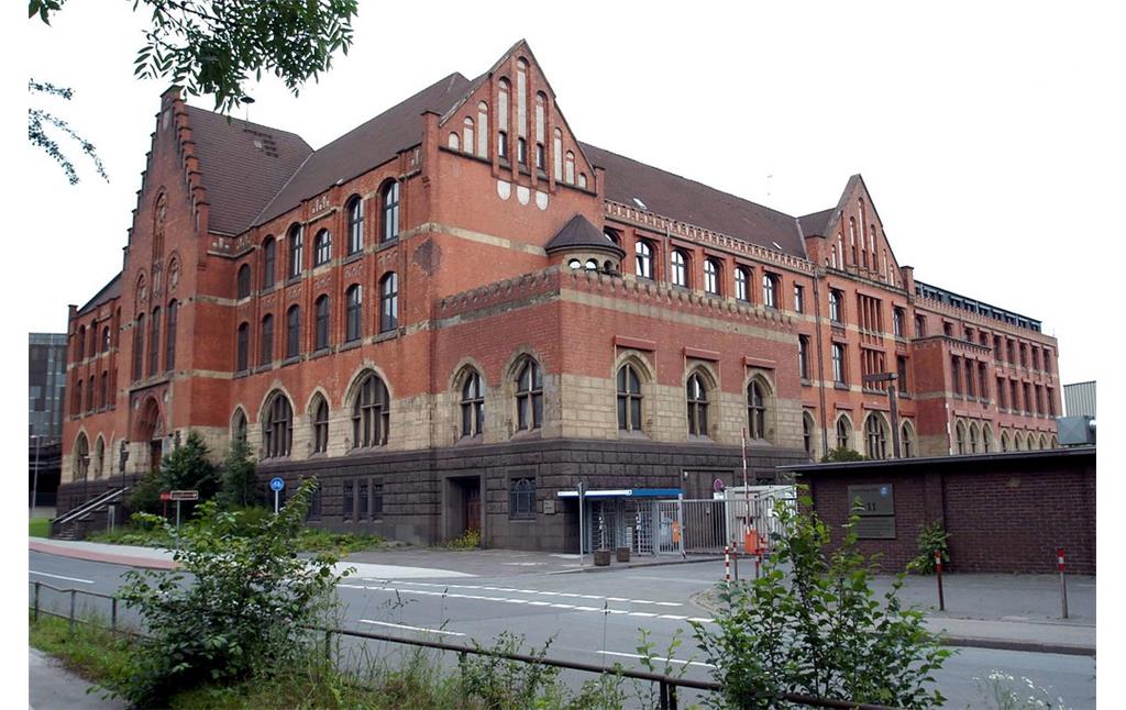 Alte Thyssen-Hauptverwaltung in Duisburg-Marxloh/Bruckhausen (2005)