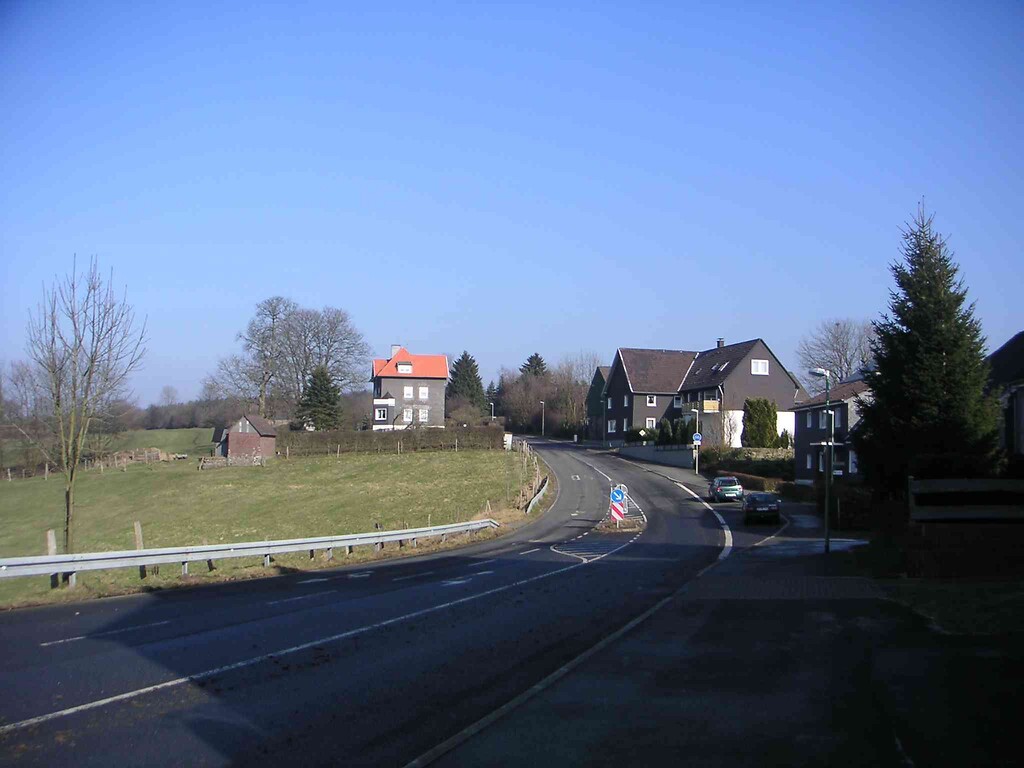 Südwestlicher Ortseingang von Herkingrade (2008)