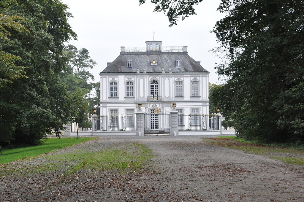 Herrenhaus von Schloss Falkenlust (2014)