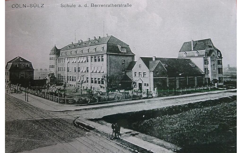 Schule an der Benratherstraße und Zufluchtsstätte für unverheiratete Mütter und ihre Kinder in Köln-Sülz (um 1911)