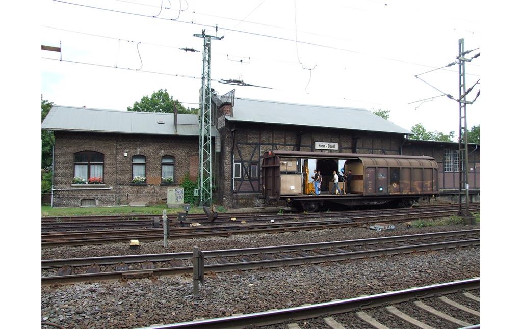 Schiebewandwaggon am Güterbahnhof Bonn-Beuel (2014)