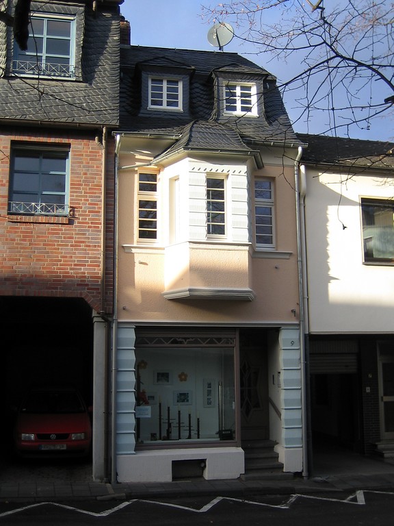 Wohn- und Geschäftshaus Ausdorfer Straße 9 in Sinzig (2006)
