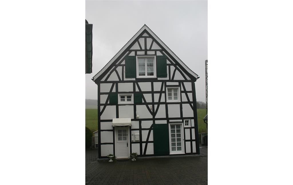 Denkmalgeschütztes Fachwerkgebäude aus dem 18. Jahrhundert in Remlingrade (2008)