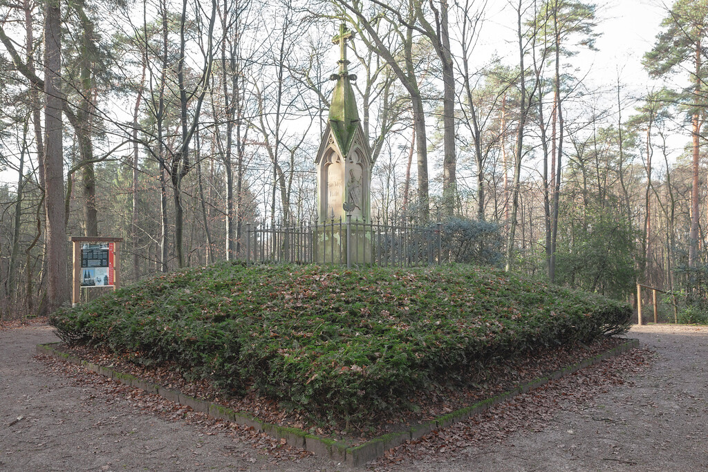 Ehrenmal auf dem Österreichischen Friedhof in Bensberg (2015)