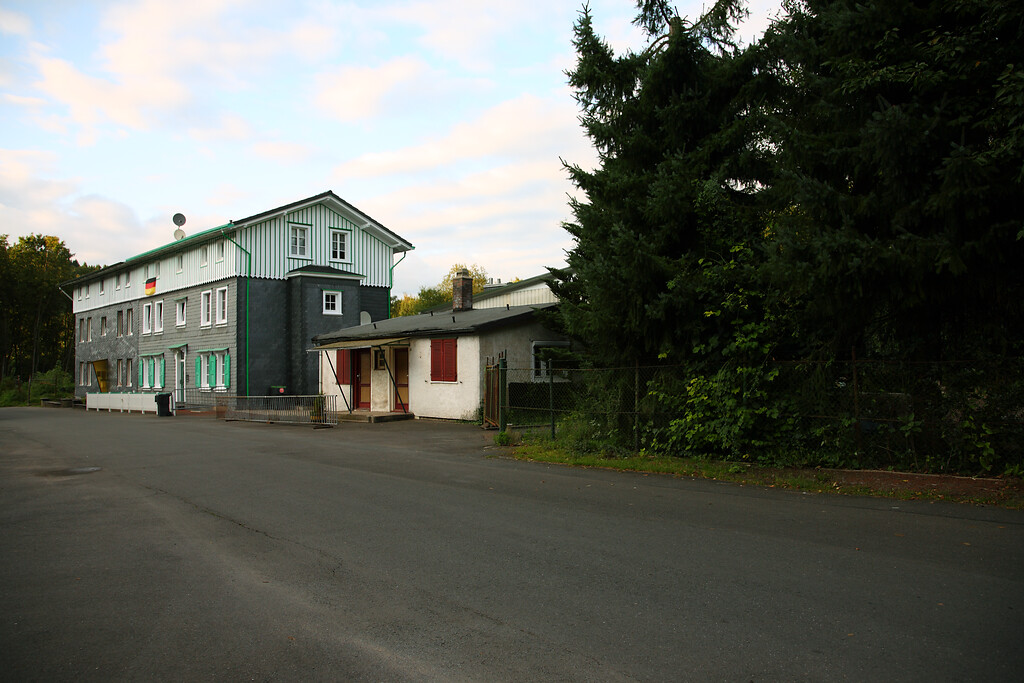 Historische Gebäude im südöstlichen Bereich der Fabrikanlage Wilhelmsthal (2008)