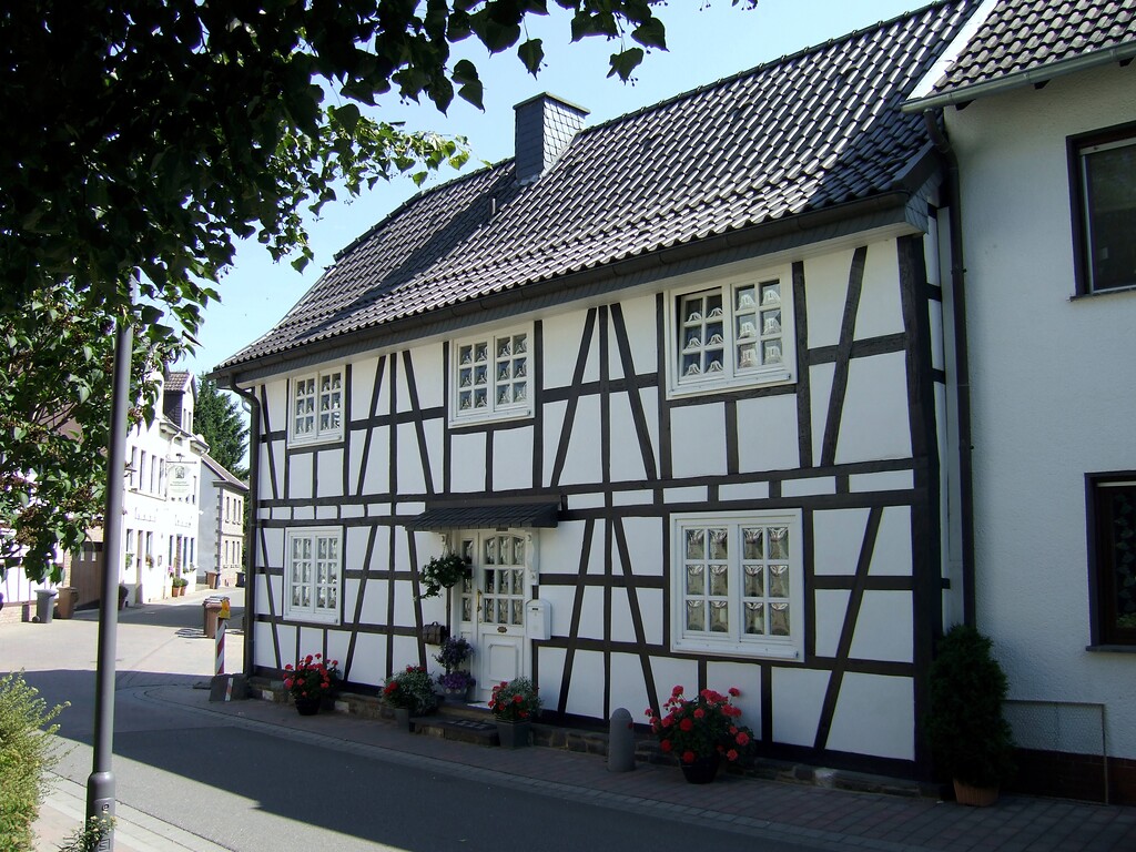 Fachwerkhaus Ahrentaler Straße 18 in Sinzig-Koisdorf (2013)