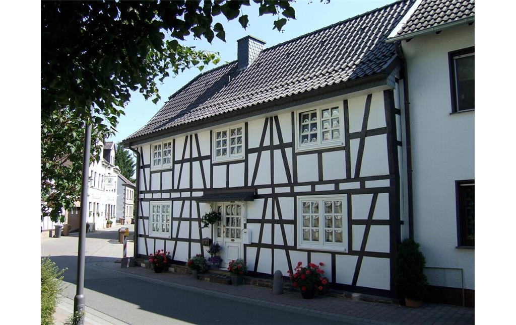 Fachwerkhaus Ahrentaler Straße 18 in Sinzig-Koisdorf (2013)