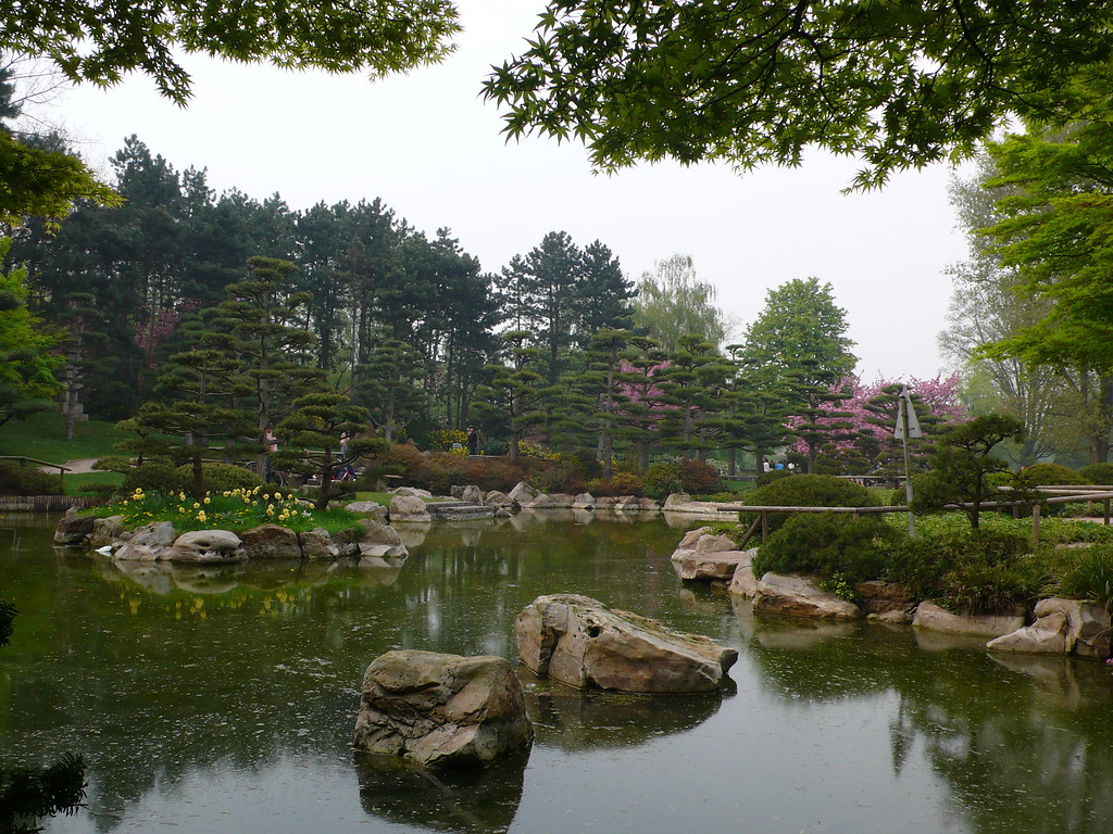 Der Japanische Garten im Nordpark in Düsseldorf (2009).