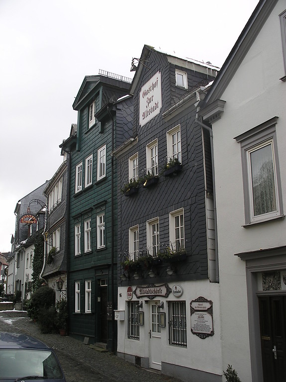 Häuserzeile in der Oberstadt von Siegen, Untere Metzgerstraße (2005).