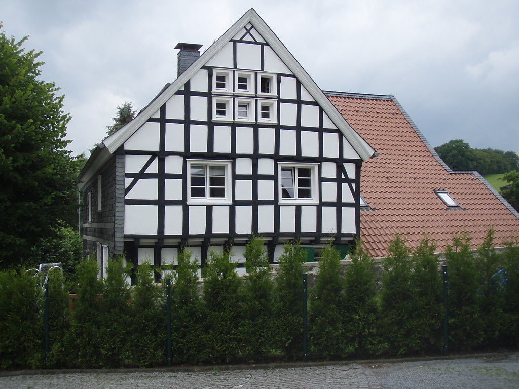 Wülfrath-Düssel, Dorfstraße 12, Landwirtschaftliches Anwesen "Wiedenhof" (2009)
