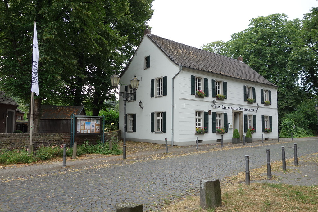 Stammhaus der ehemaligen Privatbrauerei Rheingold (2016)