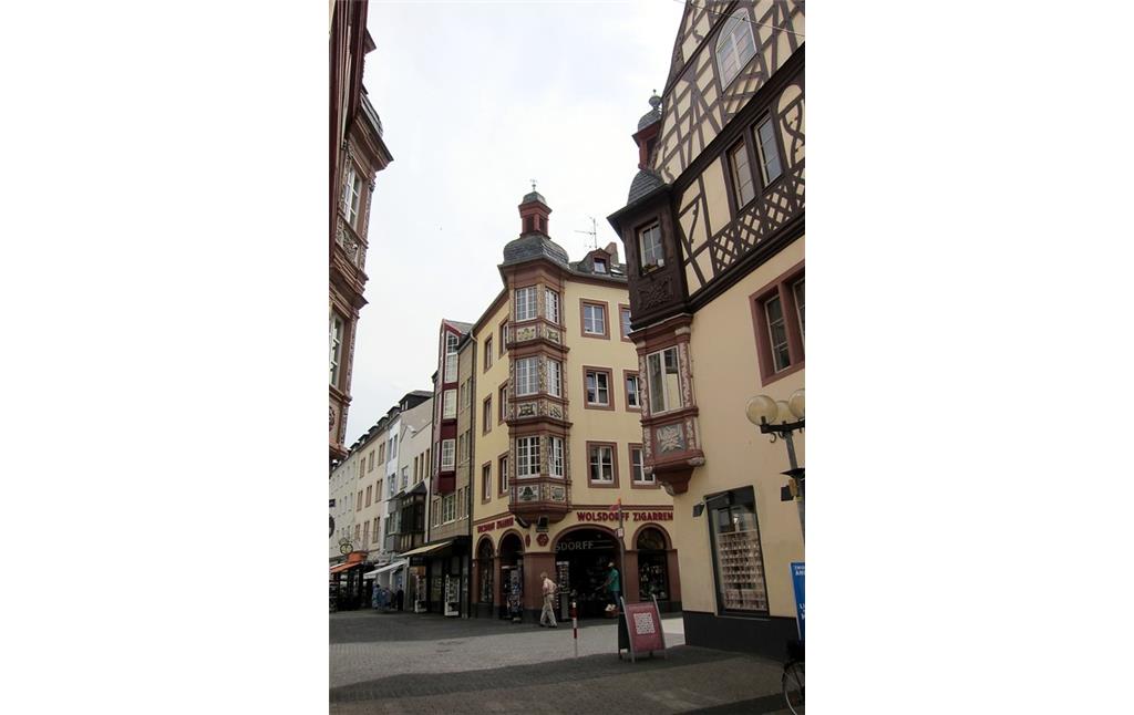 Gebäude Am Plan 2 der Denkmalzone "Barocke Häuser Vier Türme" in der Koblenzer Altstadt (2014)