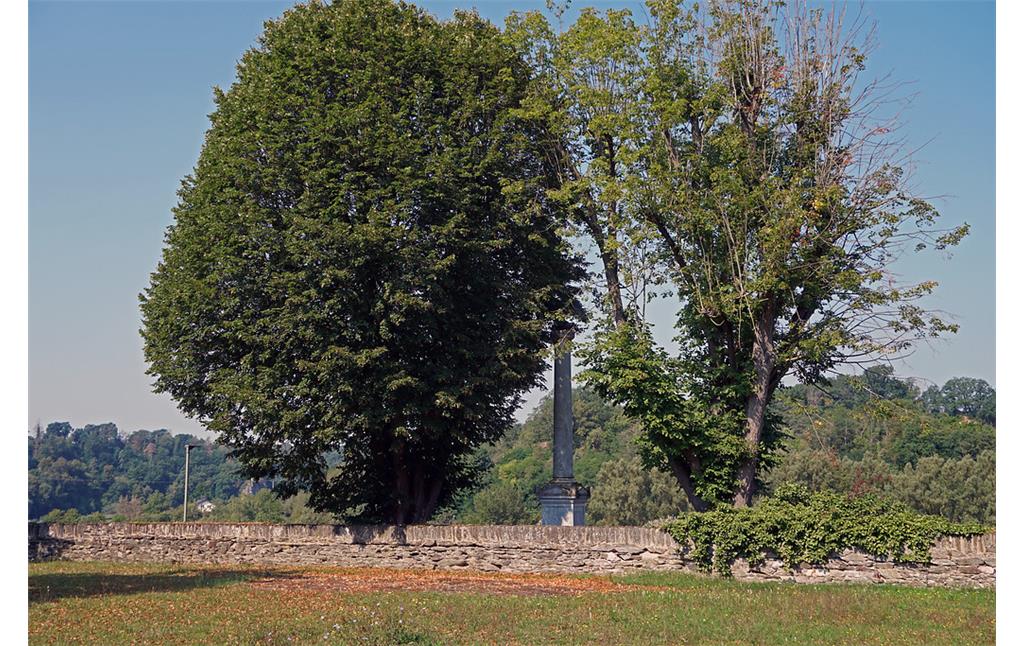 Kriegerdenkmal in Villmar, Villmarer Lahn-Marmor-Weg; Rundweg 1