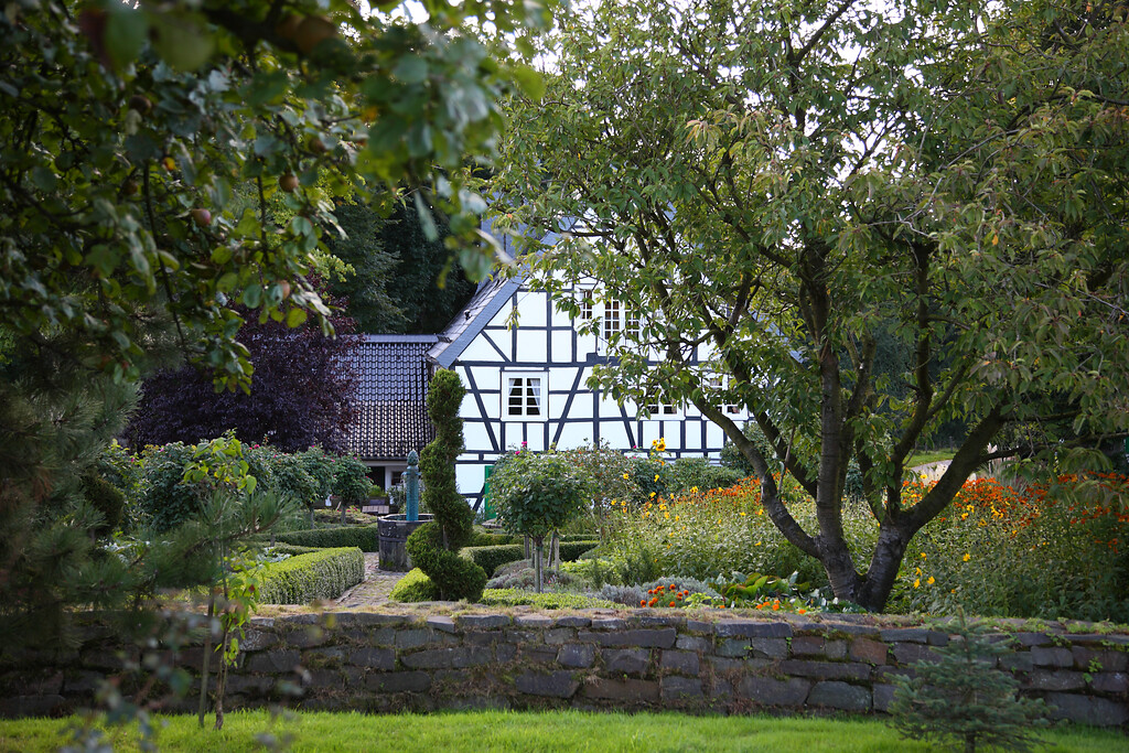 Fachwerkhof Lorenzhaus mit Bauerngarten (2008)