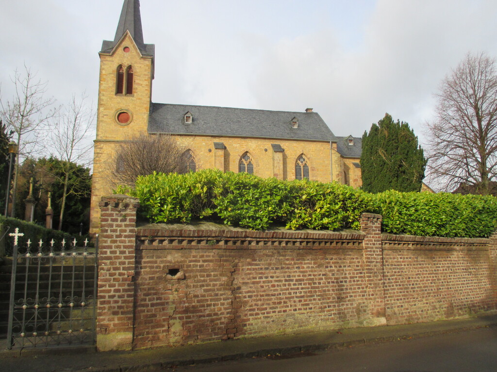 Pfarrkirche St. Peter in Mechernich-Berg (2014)