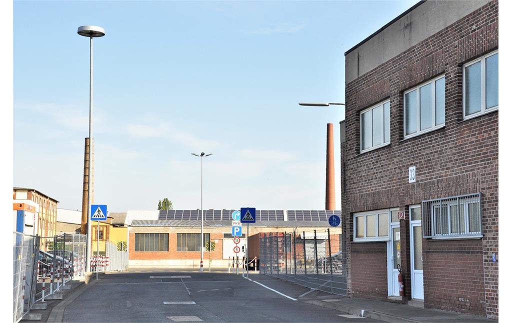 Einfahrt der Evonik-Werke an der Siegburger Straße in Beuel-Ost (2019)