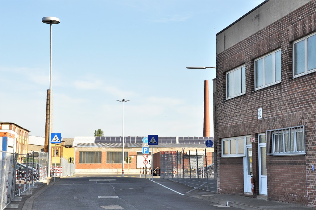 Einfahrt der Evonik-Werke an der Siegburger Straße in Beuel-Ost (2019)
