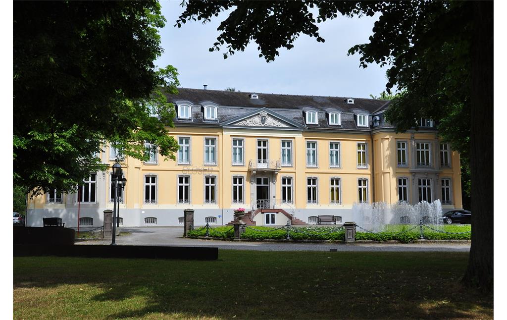 Vorderansicht Schloss Morsbroich (2015)