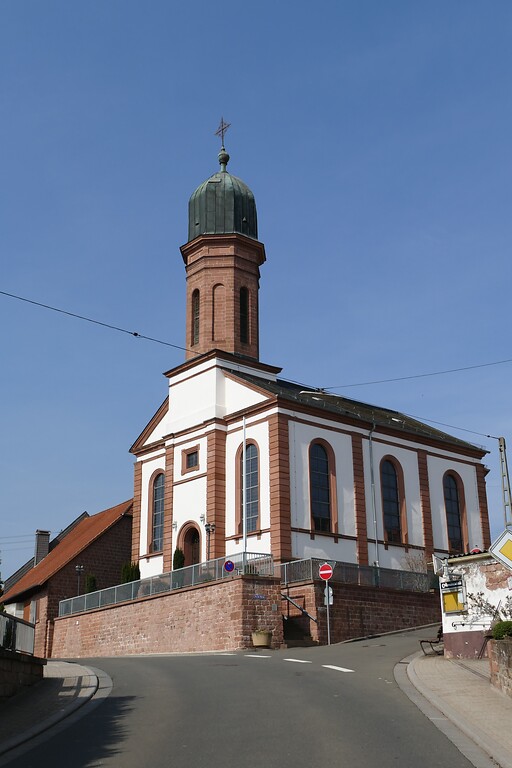 Kirche Sankt Bartholomäus in Weitersweiler (2020)