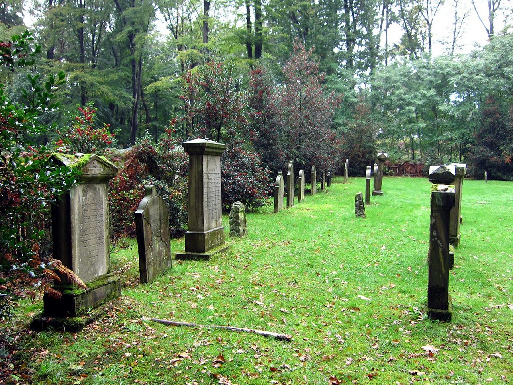 Gräberfeld des alten jüdischen Friedhofs Kettwig am Blomericher Weg (2011).