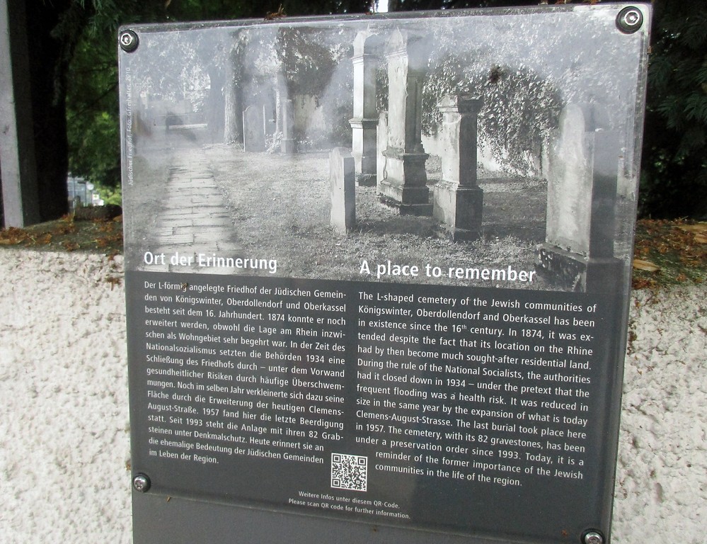 Jüdischer Friedhof Königswinter, Informationstafel an der Eingangspforte (2018).