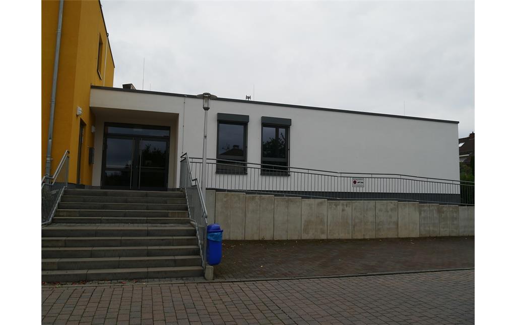 Moderner Anbau der Franz-Kade-Schule Wörsdorf (2017)