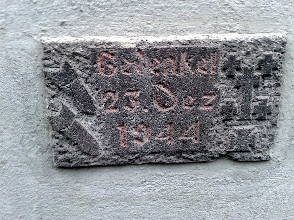 Gedenkstein am Haus Ecke Sebastian- und Leipziger Straße in Bad Neuenahr (2016).