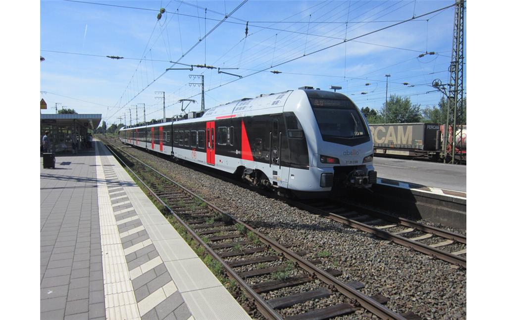 Bahnhof Emmerich (2017), Triebwagen ET 25 2306 der Abellio