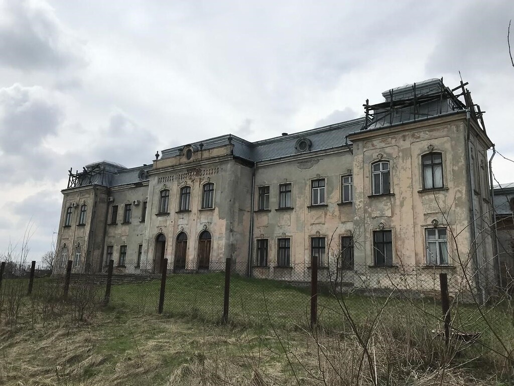 The second courtyard on the east side of Krystynopil Palace (2021)