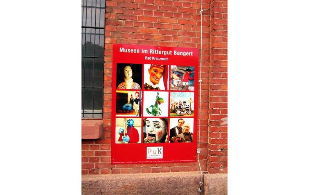 Werbetafel für das Museum für PuppentheaterKultur im Rittergut Bangert in Bad Kreuznach (2014)
