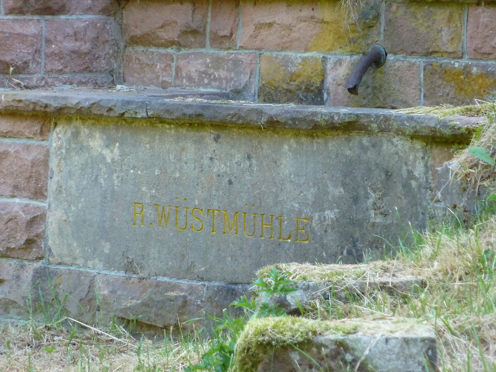 Ritterstein Nr. 59 "R. Wüstmühle" bei Hermersbegerhof (2013)