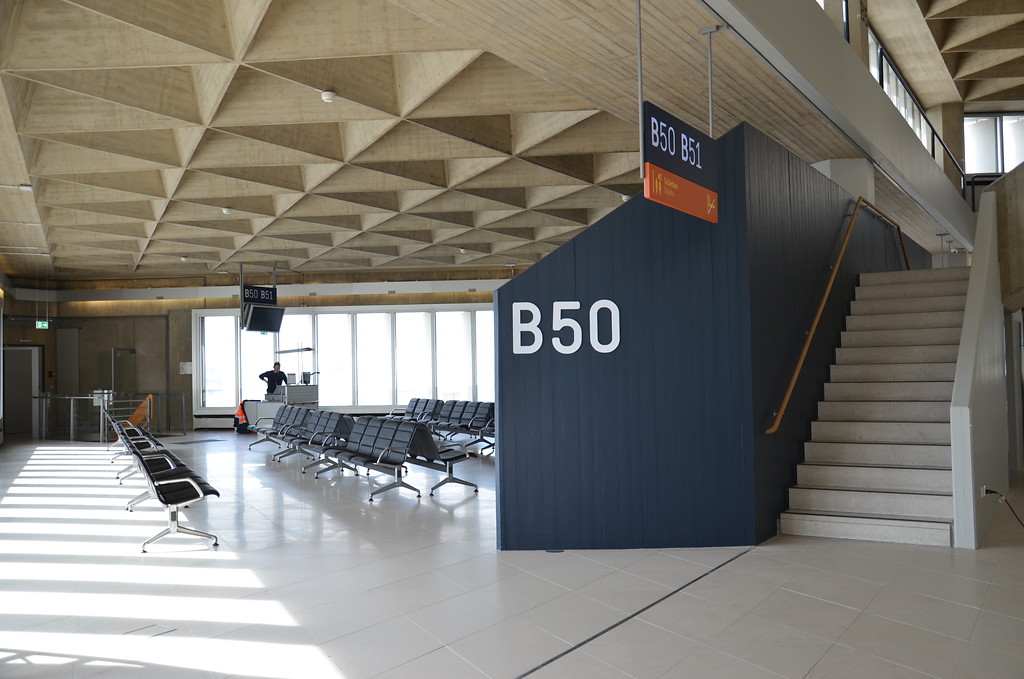 Stern B des Terminals 1 des Flughafens Köln/Bonn (2014).