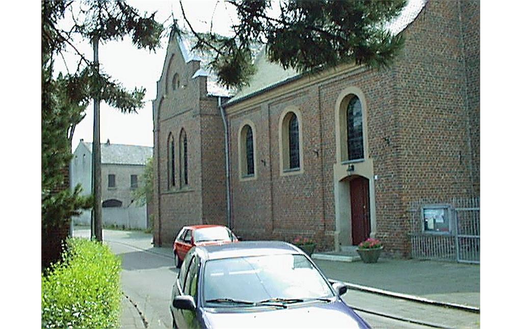 Pfarrkirche St. Hubertus in Etzweiler, Aufnahme aus dem Jahr 2000