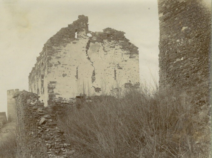 Palas der Treiser Wildburg vor dem Wiederaufbau (1901)