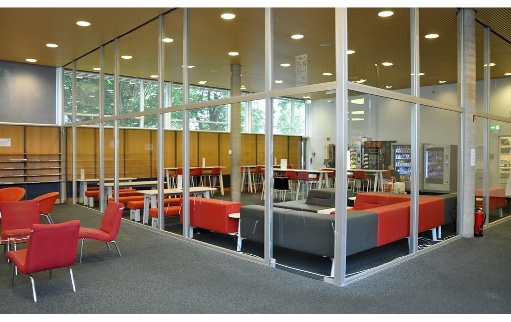 Außenansicht des Lerncafés in der Universitäts- und Landesbibliothek Bonn (2017)